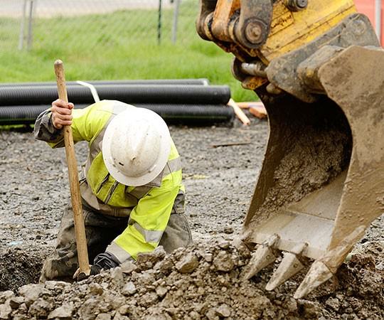 Земляные работы в Североморске и  Мурманской области